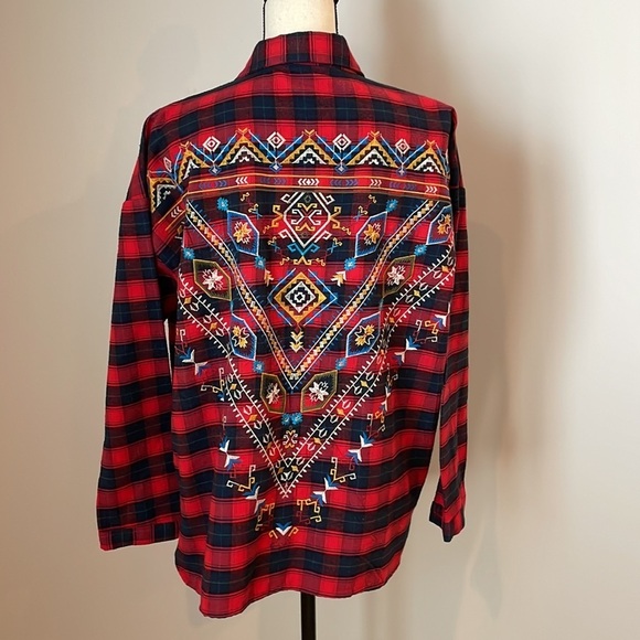 Umgee USA Embroidered Flannel SZ S Unique Button Down 3/4 Length Sleeves Fit Big - Picture 6 of 10